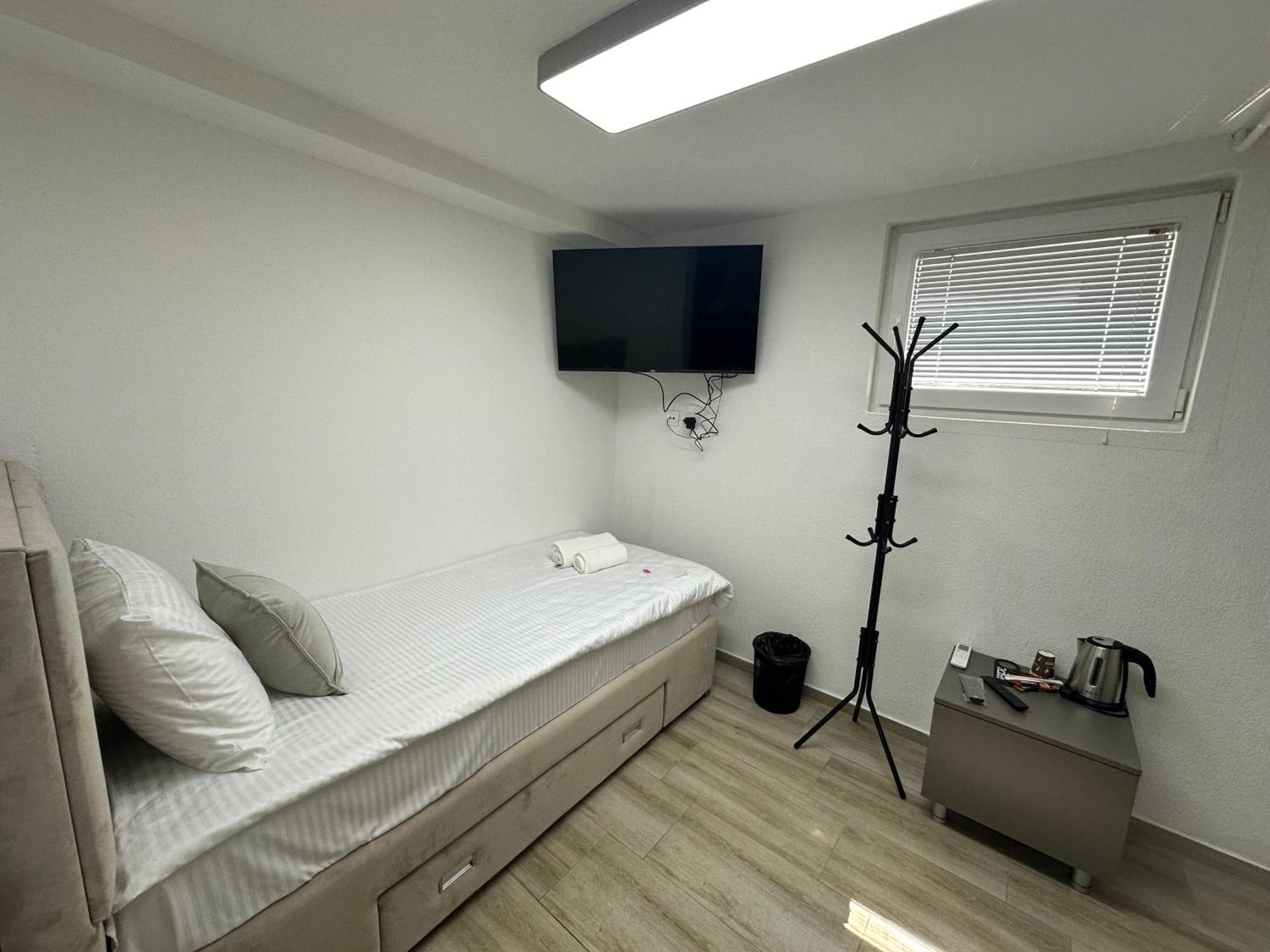 Next Rooms Skopje Extérieur photo